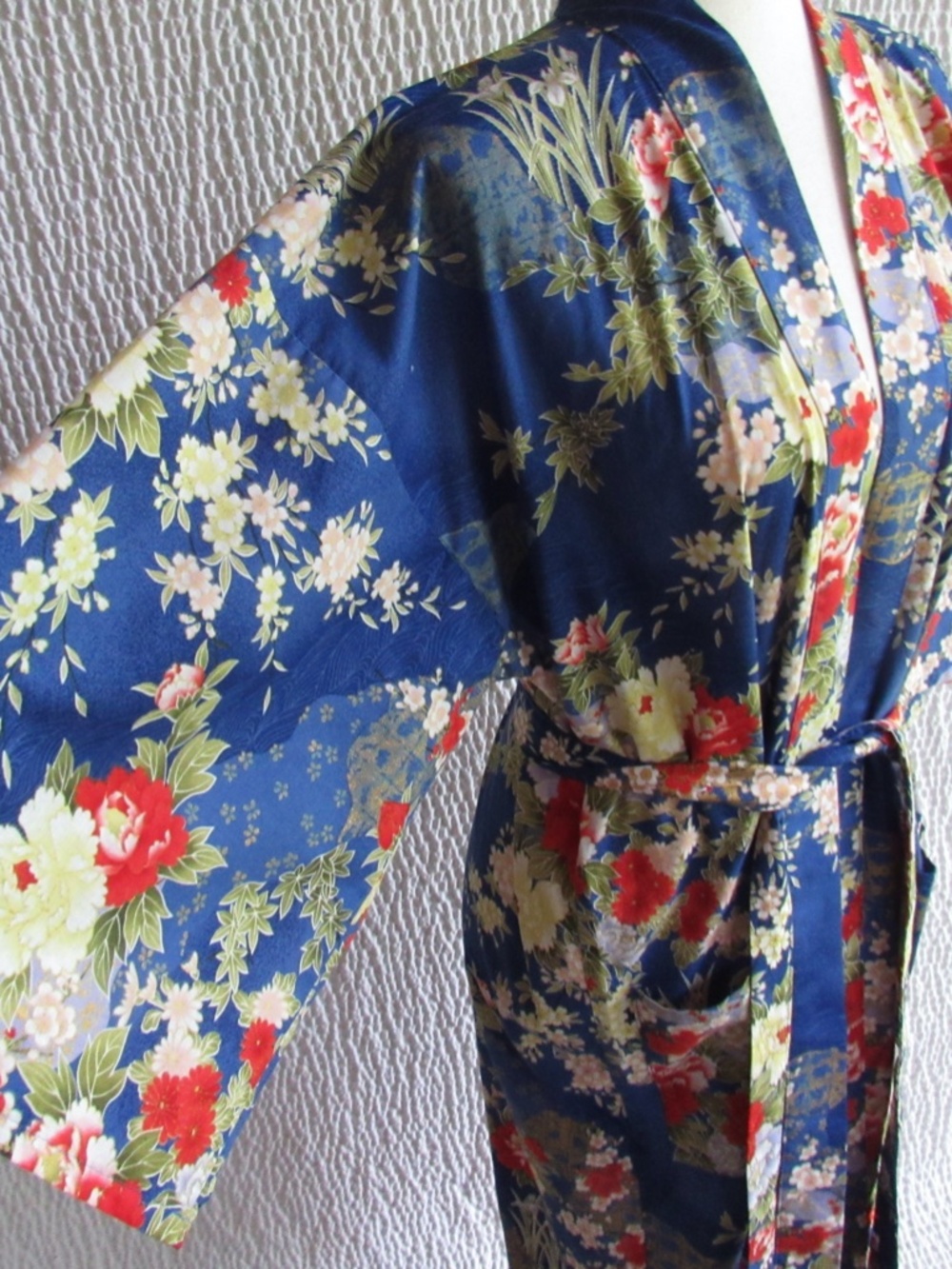 100% Cotton Japanese Robe Kimono Knee Colorful Belt Authentic Hard to Find